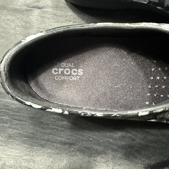 Crocs Dual Comfort Clogs - Picture 2 of 4